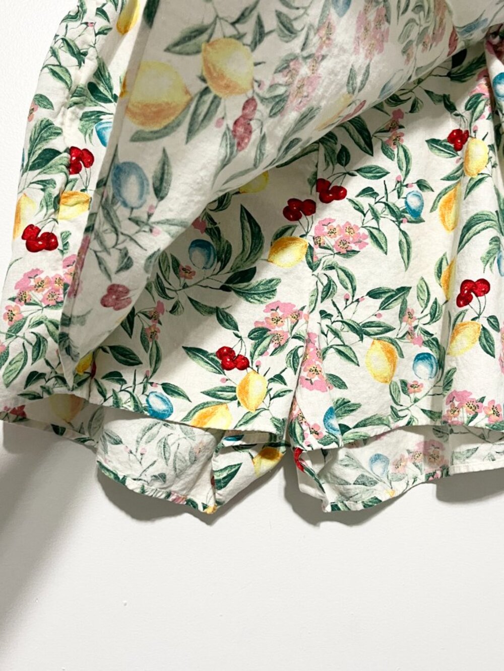 Old Navy Womens Linen Blend Wrap Skort Shorts XL Fruit Print Resort Vacation - Picture 3 of 6